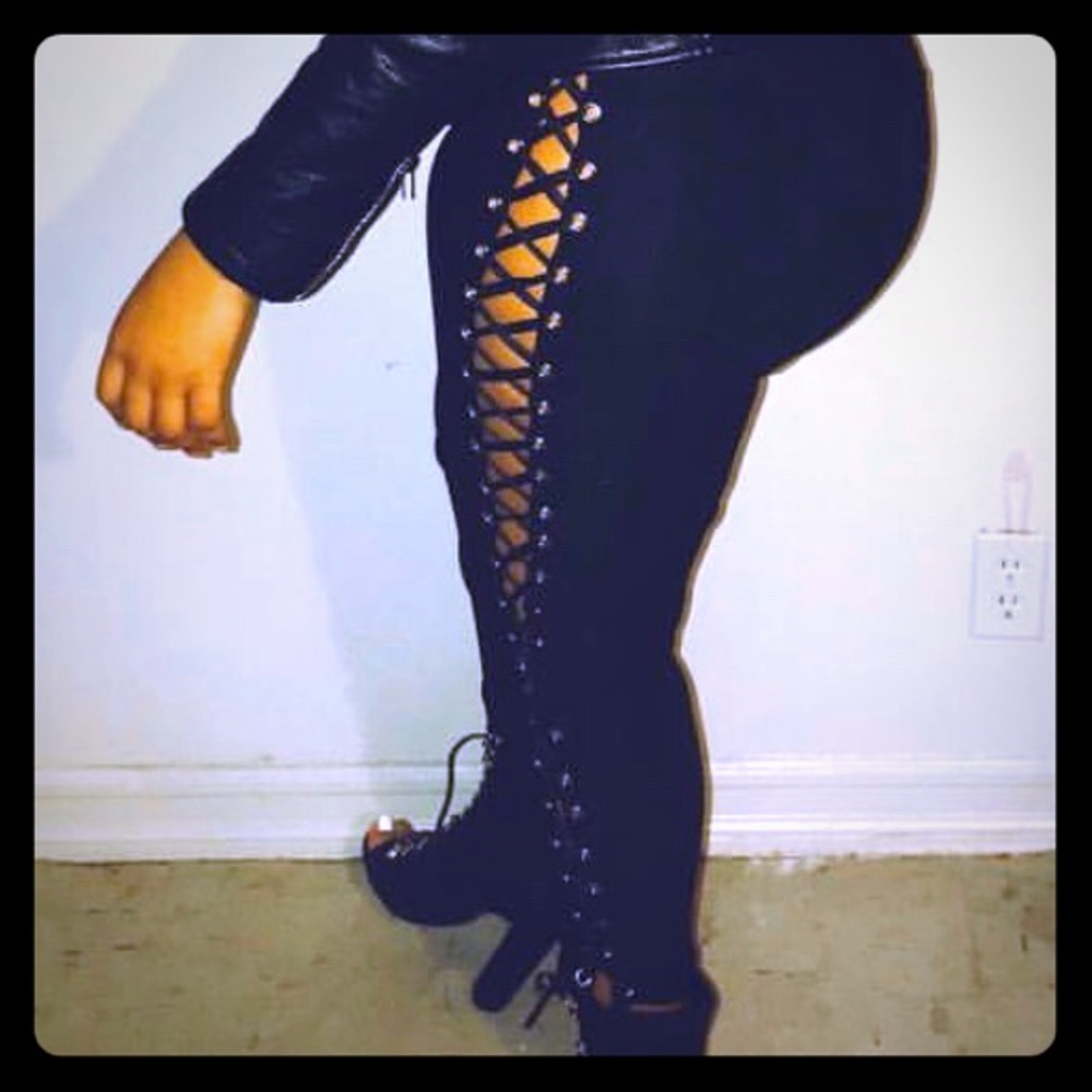 Cute side laced pants